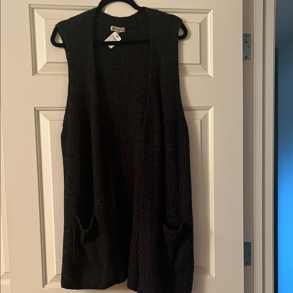 Democracy Black Open-Front Cardigan Vest